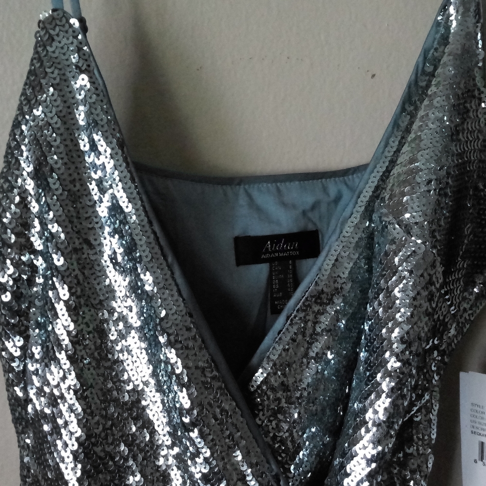 Aidan by Aidan Mattox Sequined Wrap Dress Size 0 - Picture 5 of 10